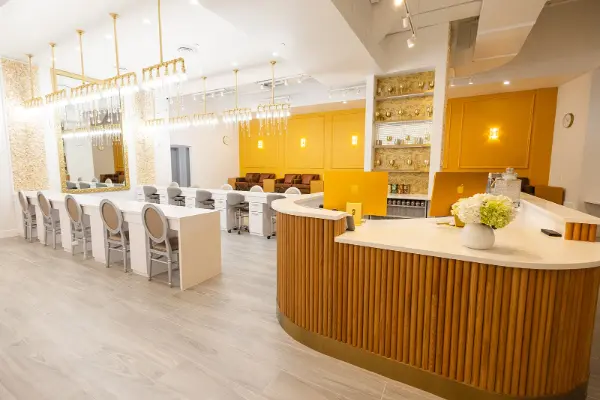 nailsaloon
