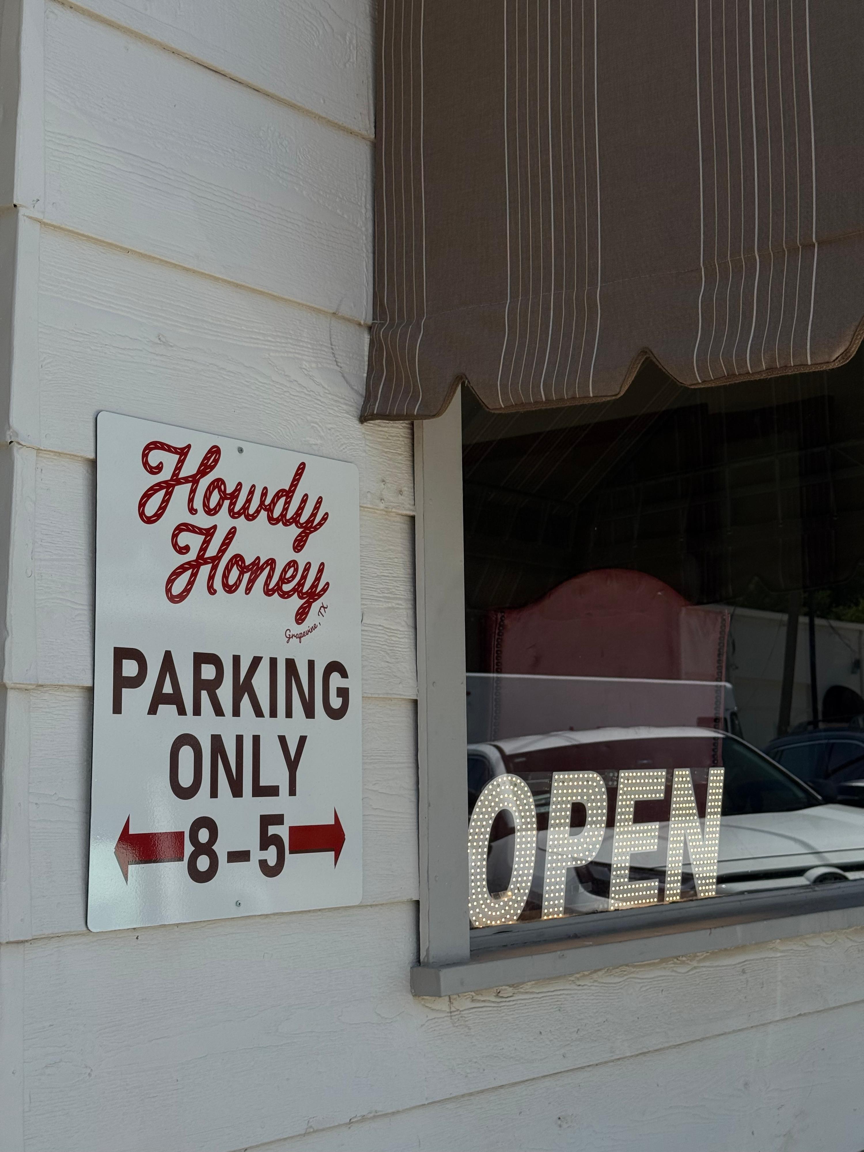 Howdy Honey