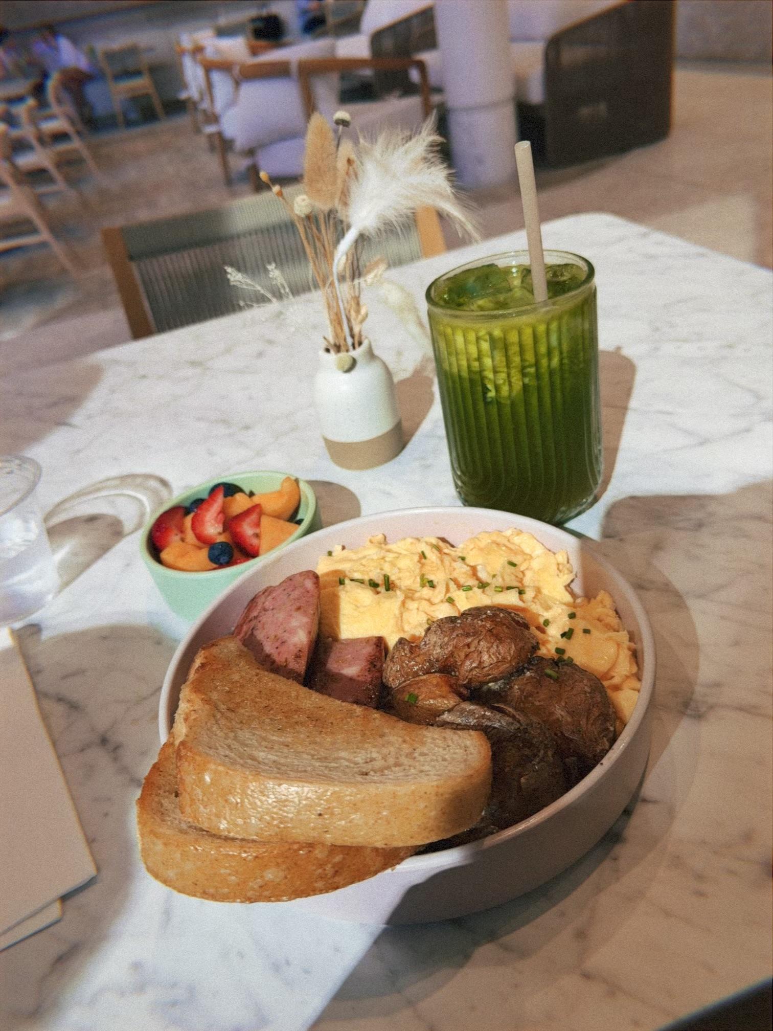 Cafe Olivia