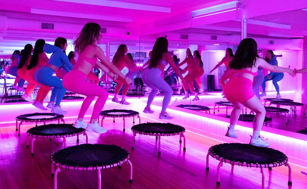Barre Groove trampoline barre studio