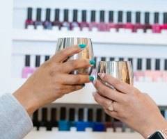 An evening at nailsaloon